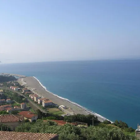 Panorama Paradiso Tyrrenean Coast Calabria * チェトラーロ