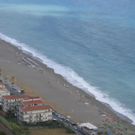 アパート Panorama Paradiso Tyrrenean Coast Calabria チェトラーロ
